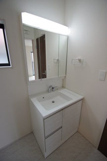 【独立洗面台】 | 【仲介手数料無料！！】府中市白糸台3丁目　新築戸建て（全1棟）1号棟　6380万円