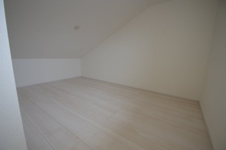 【収納】 | 【仲介手数料無料！！】府中市白糸台3丁目　新築戸建て（全1棟）1号棟　6380万円 | ロフト内部