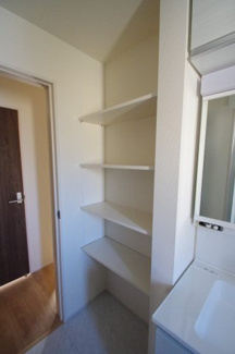 【収納】 | 【仲介手数料無料！！】府中市是政2丁目　新築戸建て（全1棟）1号棟　5780万円 | 洗面所内の収納