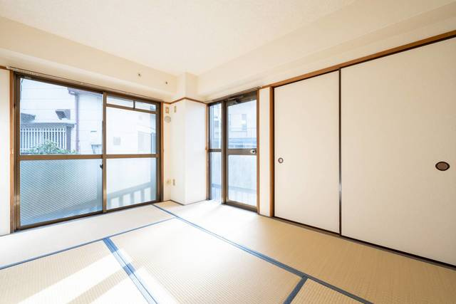 川崎市麻生区岡上６丁目の賃貸マンションの和室