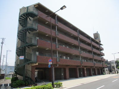 【外観】 | 須賀の森シティハイツ | サイクリングロードがすぐ近くです