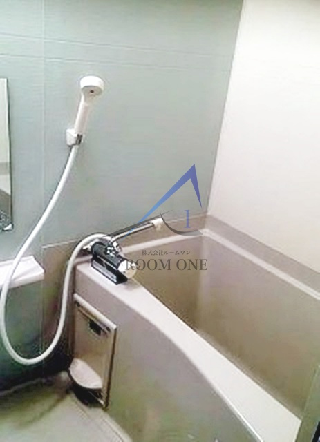 ＧＥＮＯＶＩＡ　Ｔｏｋｙｏ　Ｎｏｒｔｈ　ｇｒｅｅｎ　ｖｅｉｌの浴室|お風呂です。