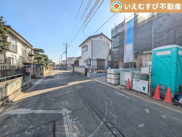 Cradle garden　深谷市岡里第4の前面道路含む現地写真