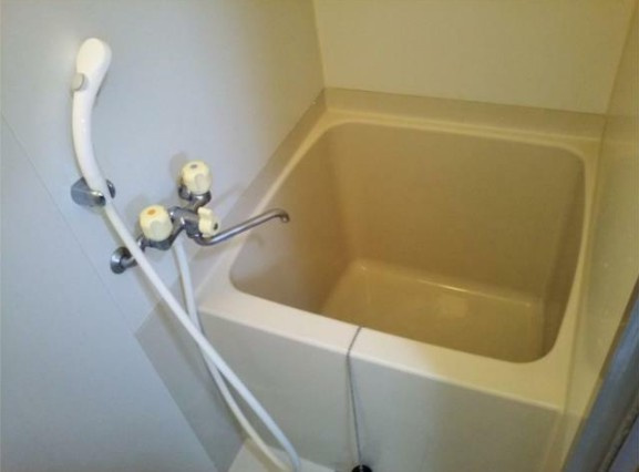 T・フラッツの浴室