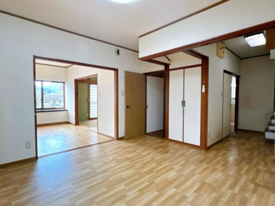 【居間・リビング】 | 岩国市由宇町港1丁目戸建