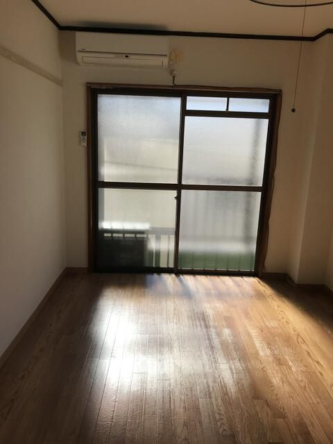 古澤ビルの寝室