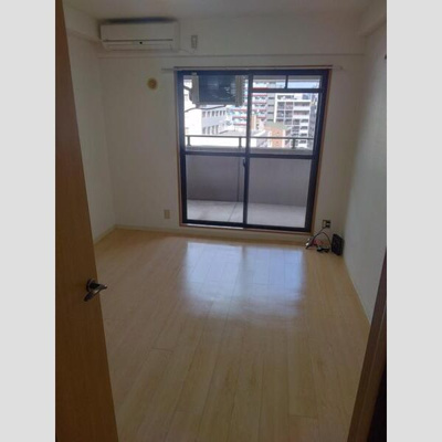 【洋室】 | アブレスト桜川 | 広々とした洋室です