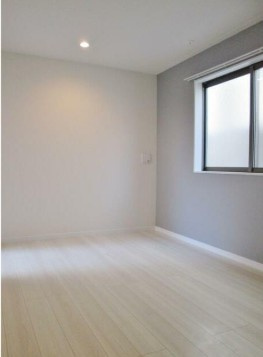 【居間・リビング】 | フェリーチェ上井草Ａ | 6.4帖のきれいな洋室。