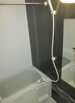 【浴室】 | フェリーチェ上井草Ａ | 浴室乾燥機付きバス。