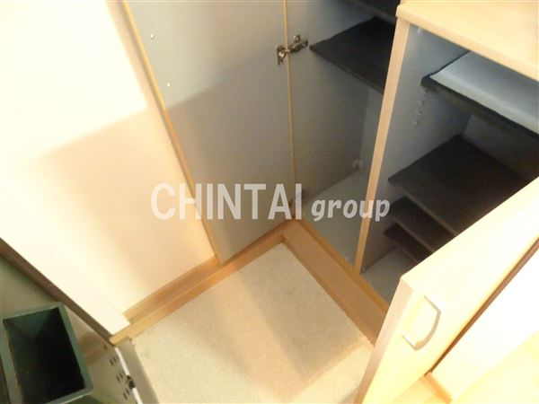 メゾン・カマラードの玄関