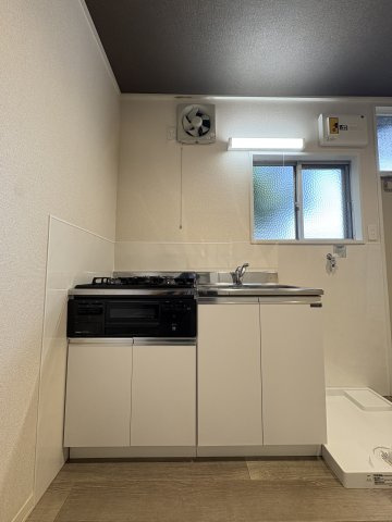 ヴィラ用賀のキッチン|3口ガスコンログリル付き♪