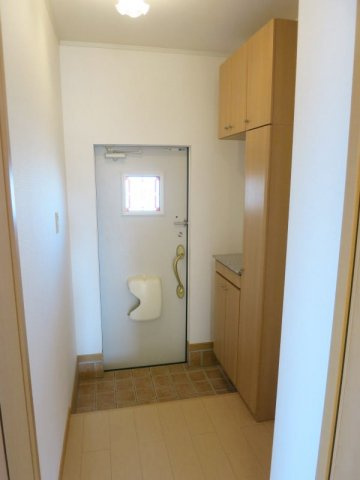 サンライズ・ヒルの玄関