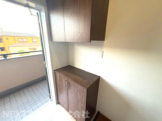 【玄関】 | サンプリンス伊丹 | 玄関にはシューズBOXがも設けられております♪