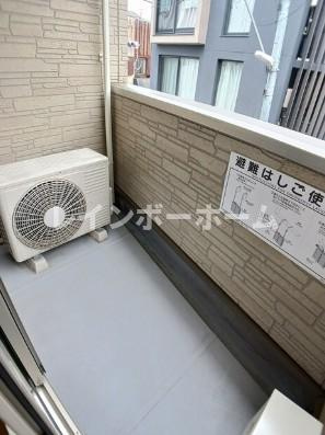 ラビット・イヤー・アイリスのバルコニー