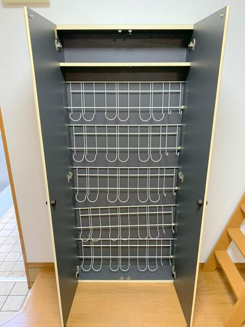 ピア・カルディナーレの玄関