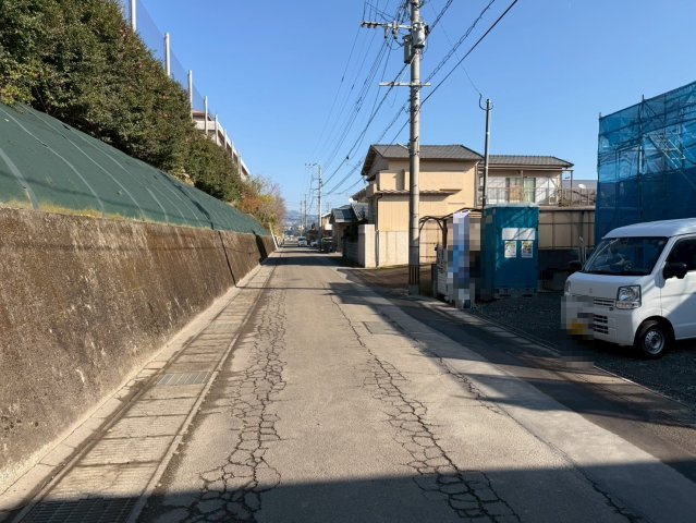 東坂元3丁目　新築戸建ての前面道路含む現地写真