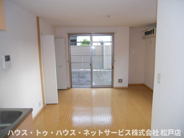 ウインドミルの居間・リビング