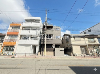 【外観】 | 【ペット共生・ZEHマンション】Ｆｏｒｅｓｔ　雅・旭化成ヘーベルメゾンHEBEL HAUS | ゆとりのあるエントランスです