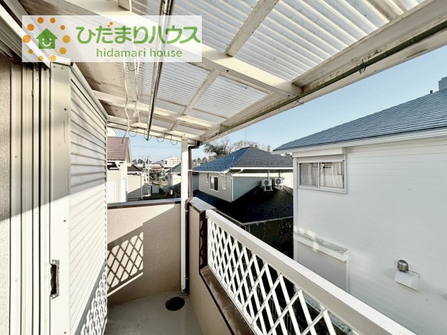 【バルコニー】 | 土浦市永国東町　中古戸建 | 広々としたバルコニー。お洗濯物もぜーんぶ干せちゃいます！！