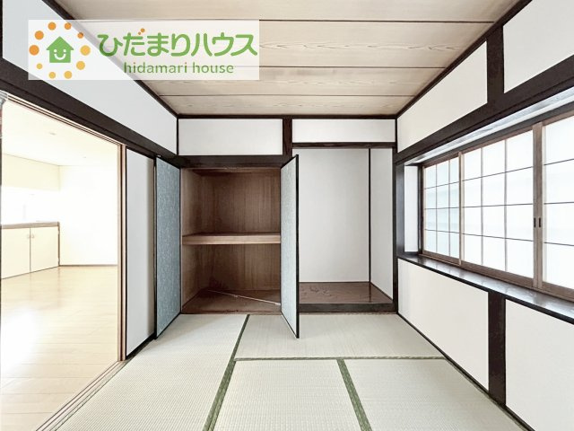 【収納】 | 土浦市永国東町　中古戸建 | 和室の収納は横開きクローゼット！
しまった物の出し入れも楽々です(^^)