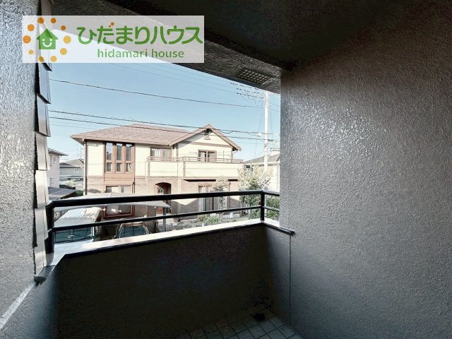 【バルコニー】 | 土浦市永国東町　中古戸建 | 雨の日も安全なインナーバルコニー☆安心してお出かけできますね(^_-)-☆