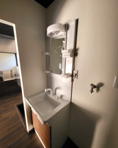 【独立洗面台】