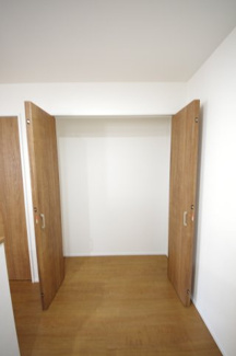 【収納】 | 【仲介手数料無料！！】府中市府中町3丁目　新築戸建て（全3棟）1号棟　7290万円 | パントリー