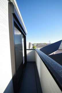 【バルコニー】 | 【仲介手数料無料！！】府中市府中町3丁目　新築戸建て（全3棟）1号棟　7290万円