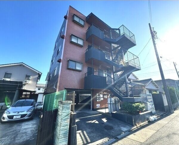 MKマンションのエントランス