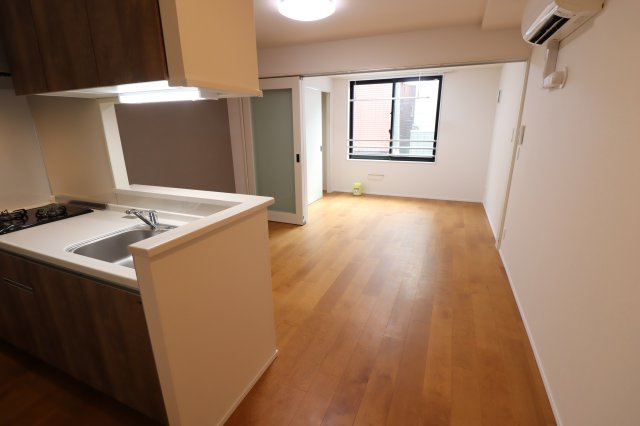 GENOVIA池袋の居間・リビング