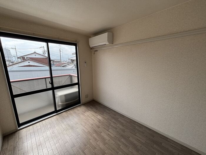 リッツハウス古川の洋室