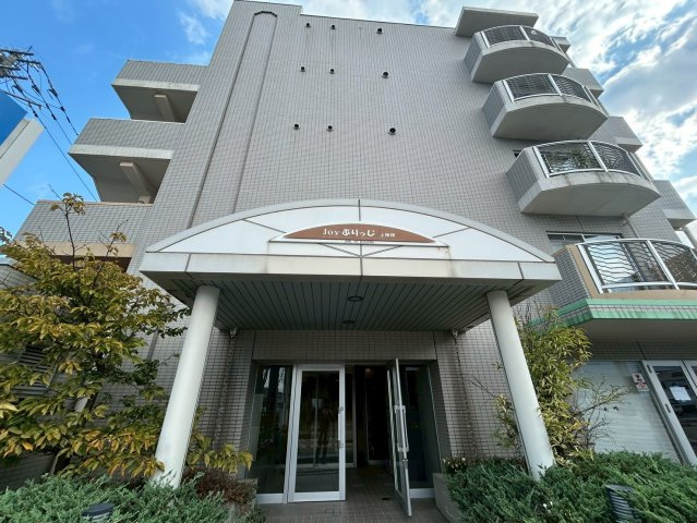 ＪＯＹぶりっじ上神拝の外観