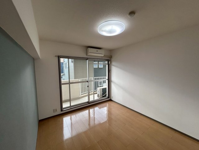 ＪＯＹぶりっじ上神拝の洋室