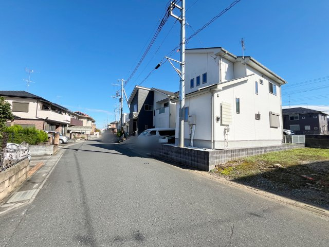 【前面道路含む現地写真】 | 滑川町月の輪5丁目　中古戸建