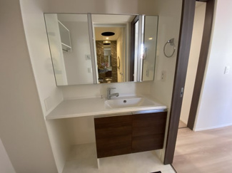 【独立洗面台】 | Same sky