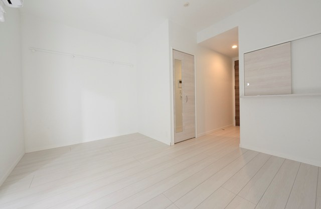 新品家具付きマンション西中洲12A(KaGood福岡)の居間・リビング