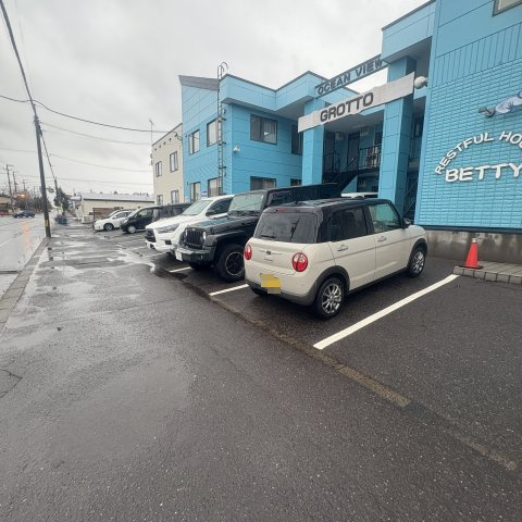 マンショングロットの駐車場