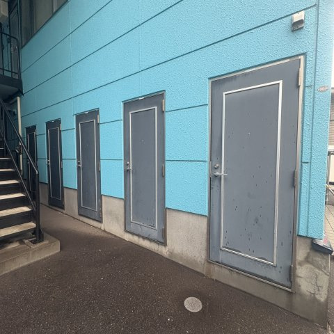 マンショングロットのエントランス
