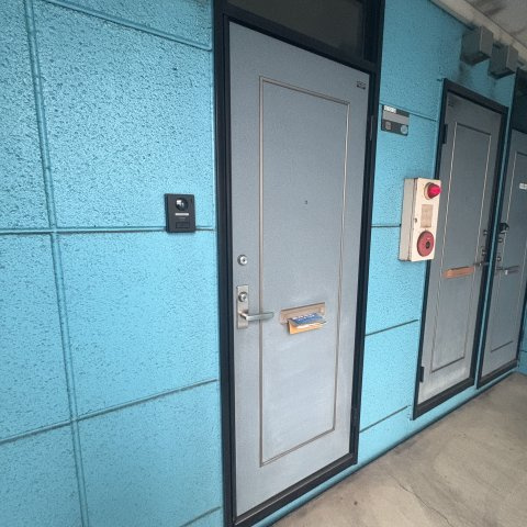 マンショングロットのエントランス
