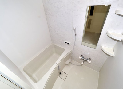 【浴室】 | リバーグリーン藤村 | 浴室は新品ユニットバスに交換を予定しています。完成イメージ画像です。