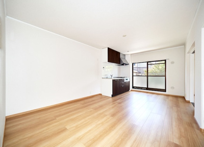 【居間・リビング】 | リバーグリーン藤村 | 12帖LDK、完成イメージ画像です。