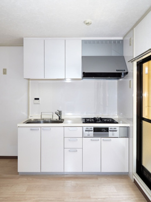 【キッチン】 | リバーグリーン藤村 | 新品システムキッチンに交換を予定しています。完成イメージ画像です。