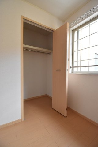 サニークレールA棟の居間・リビング