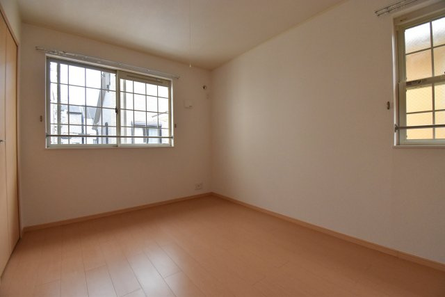 サニークレールA棟の居間・リビング