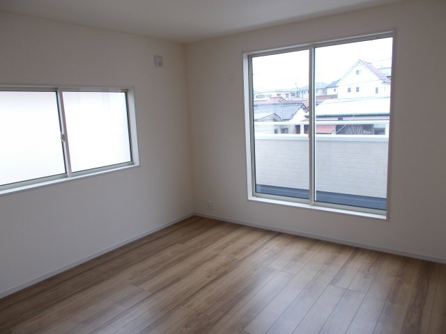 リーブルガーデンＳ第13渋川八木原　5号棟の収納|2階:洋室2です