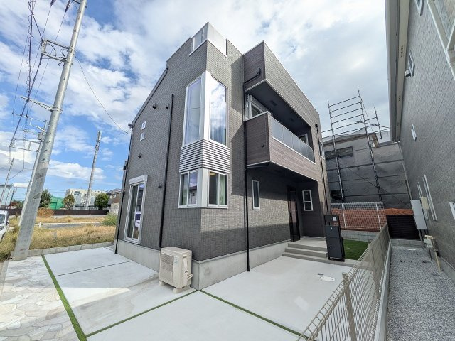八王子市　楢原町　新築一戸建ての外観|～保育園や幼稚園・小中学校が徒歩10分圏内と、子育てのしやすい住環境の新築一戸建て～