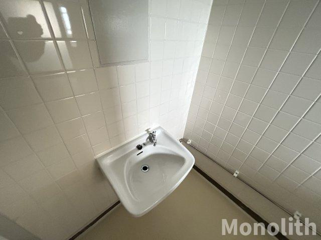 泉北茶山台２丁３番１号棟の洗面所