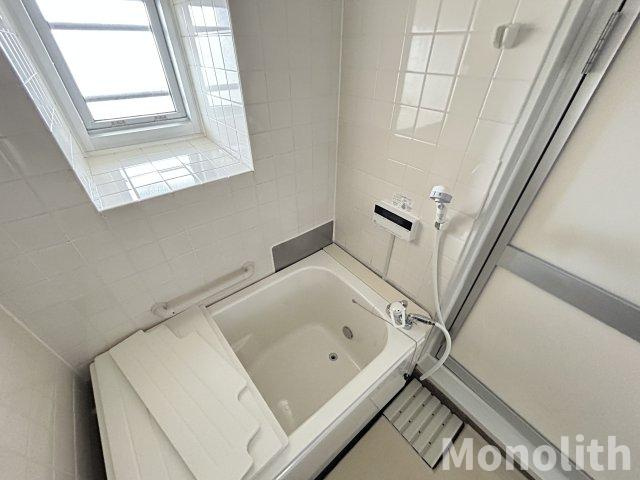 泉北茶山台２丁３番１号棟の浴室