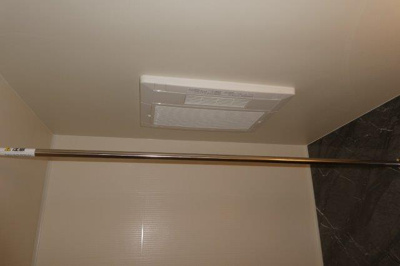 【浴室】 | ＣＲＯＷＤ真備Ⅱ | 浴室乾燥機