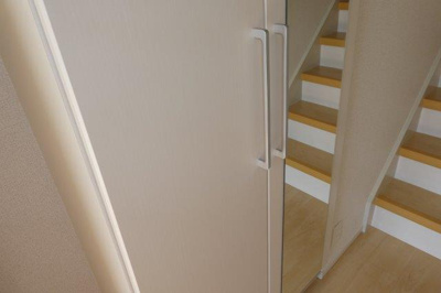 【玄関】 | ＣＲＯＷＤ真備Ⅱ | シューズボックス